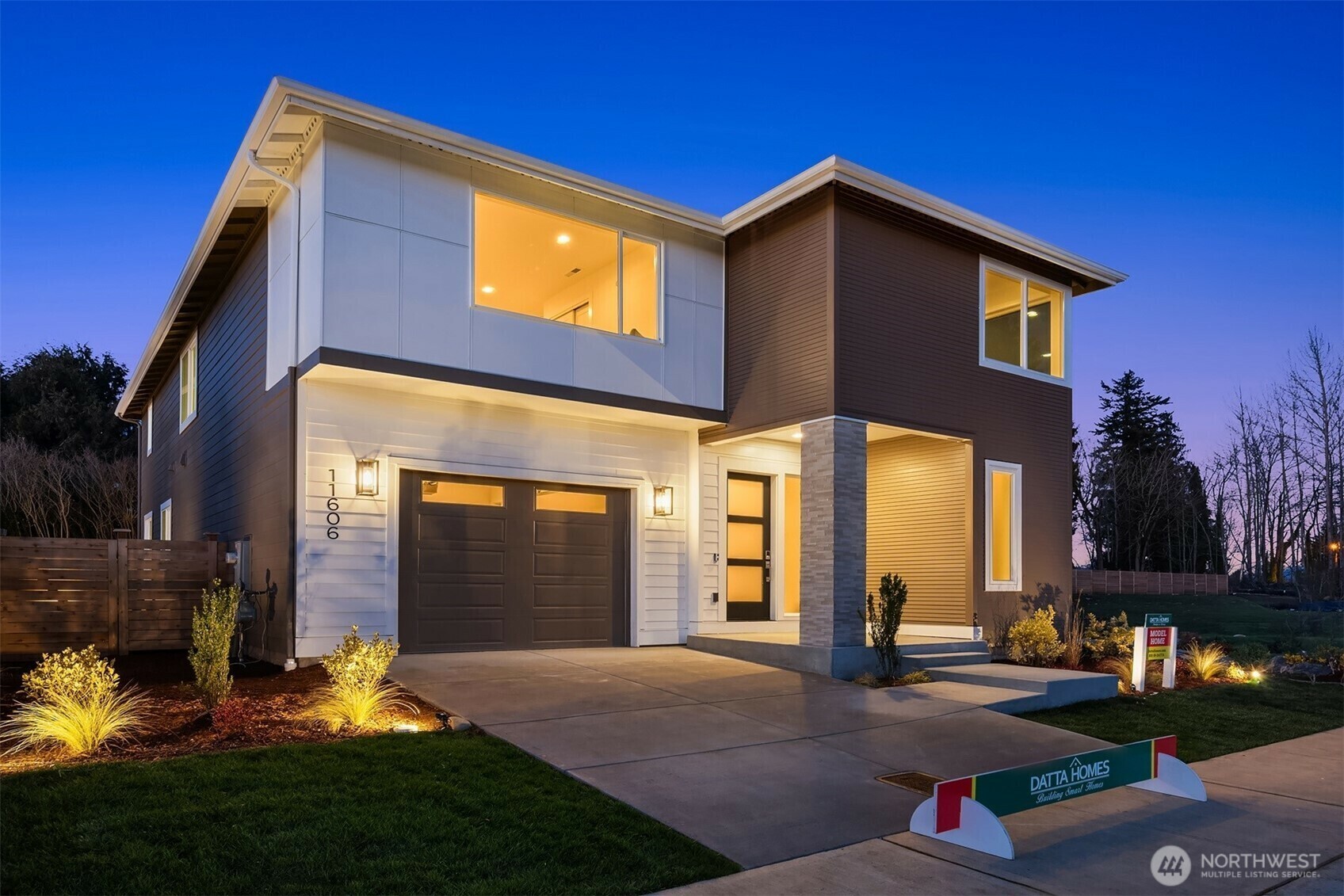 Property Photo: 11612 SE 196 Street 7 WA 98031