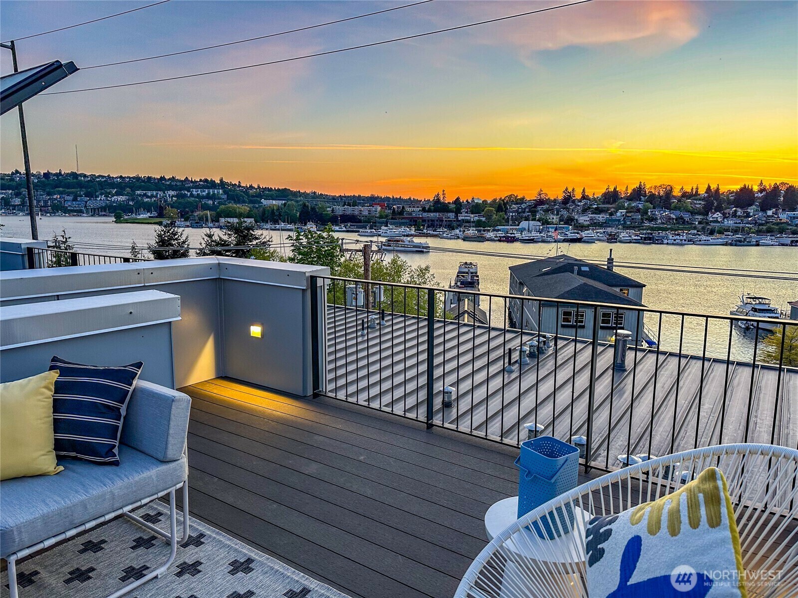 Property Photo: 115 E Allison Street WA 98102