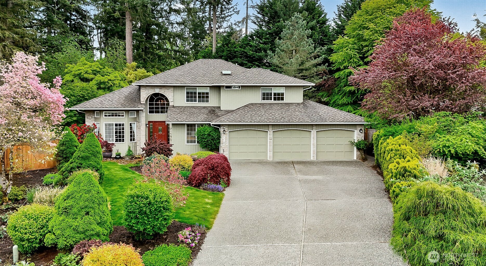 Property Photo: 6514 158th Place SE WA 98296