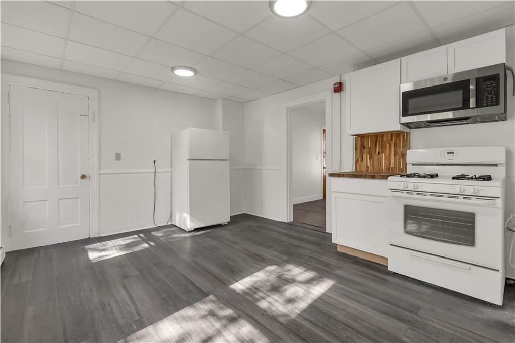 Property Photo: 458 High Street 2-L RI 02863