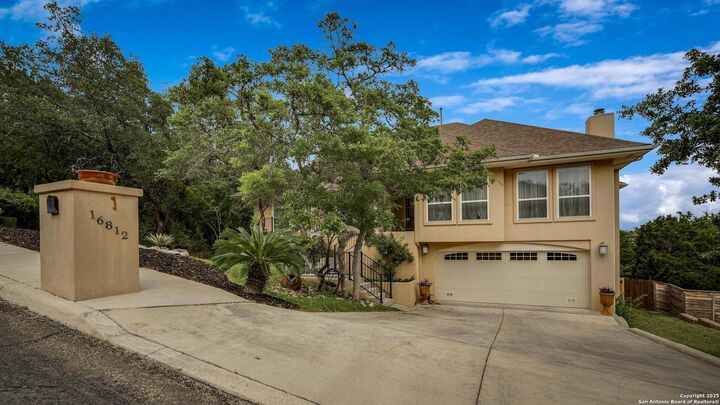 Property Photo: 16812 Fox Ridge TX 78023