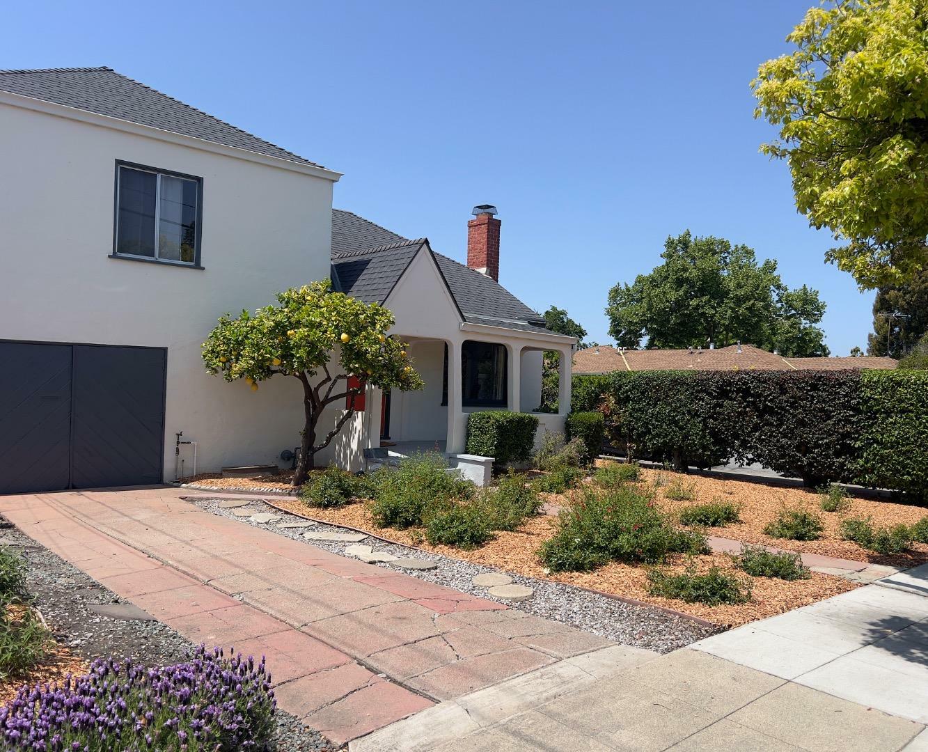 Property Photo: 1065 10th Avenue CA 94063