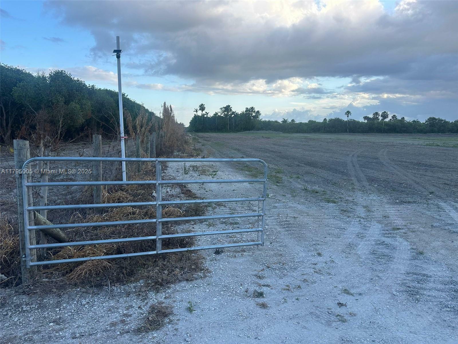 30-7836-000-0300  Florida City FL 33034 photo