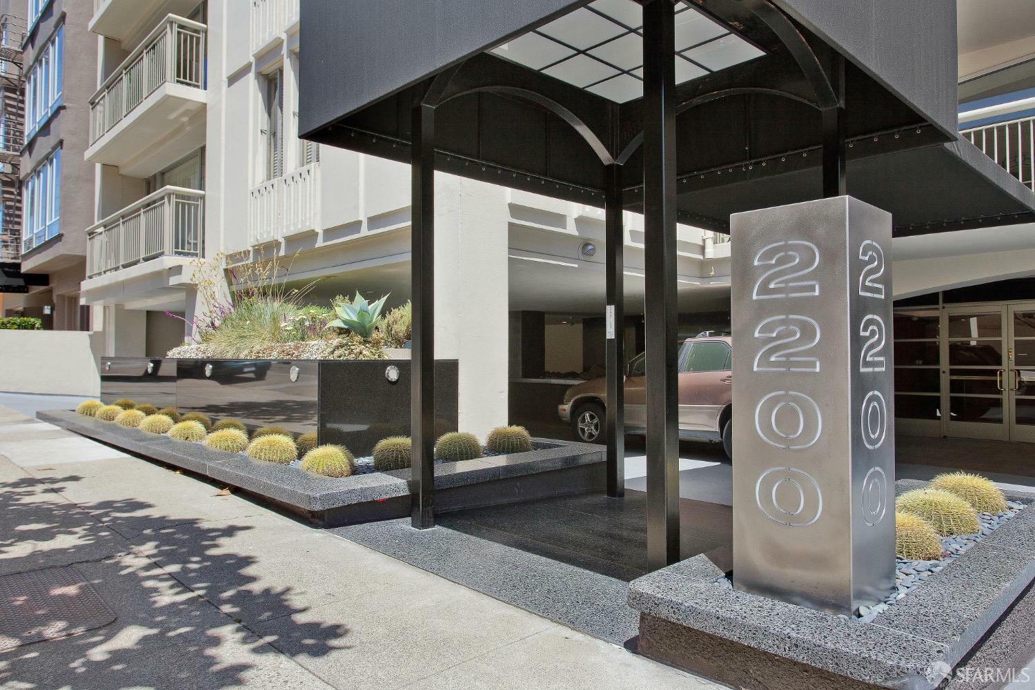 Property Photo: 2200 Pacific Avenue 8E CA 94115
