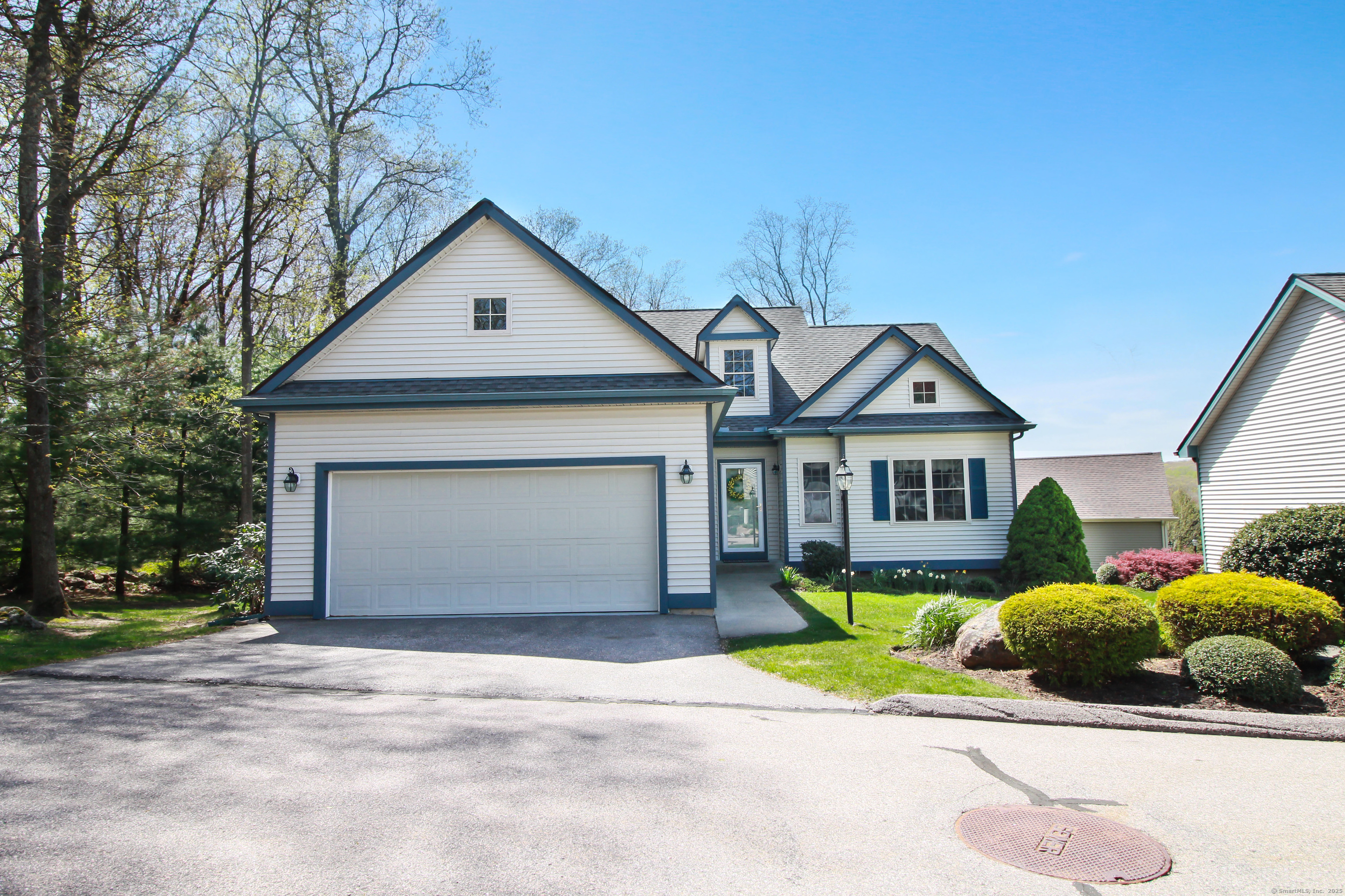 Property Photo:  5 Marjories Way 5  CT 06357 