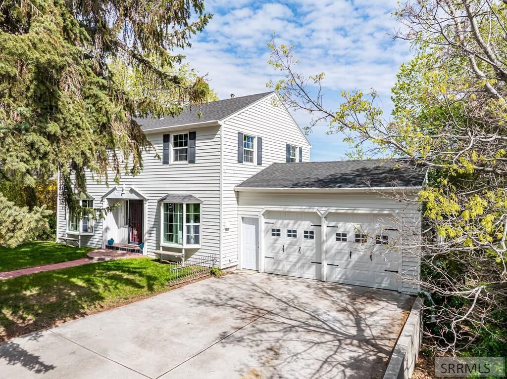 Property Photo: 384 Skyline Drive ID 83204