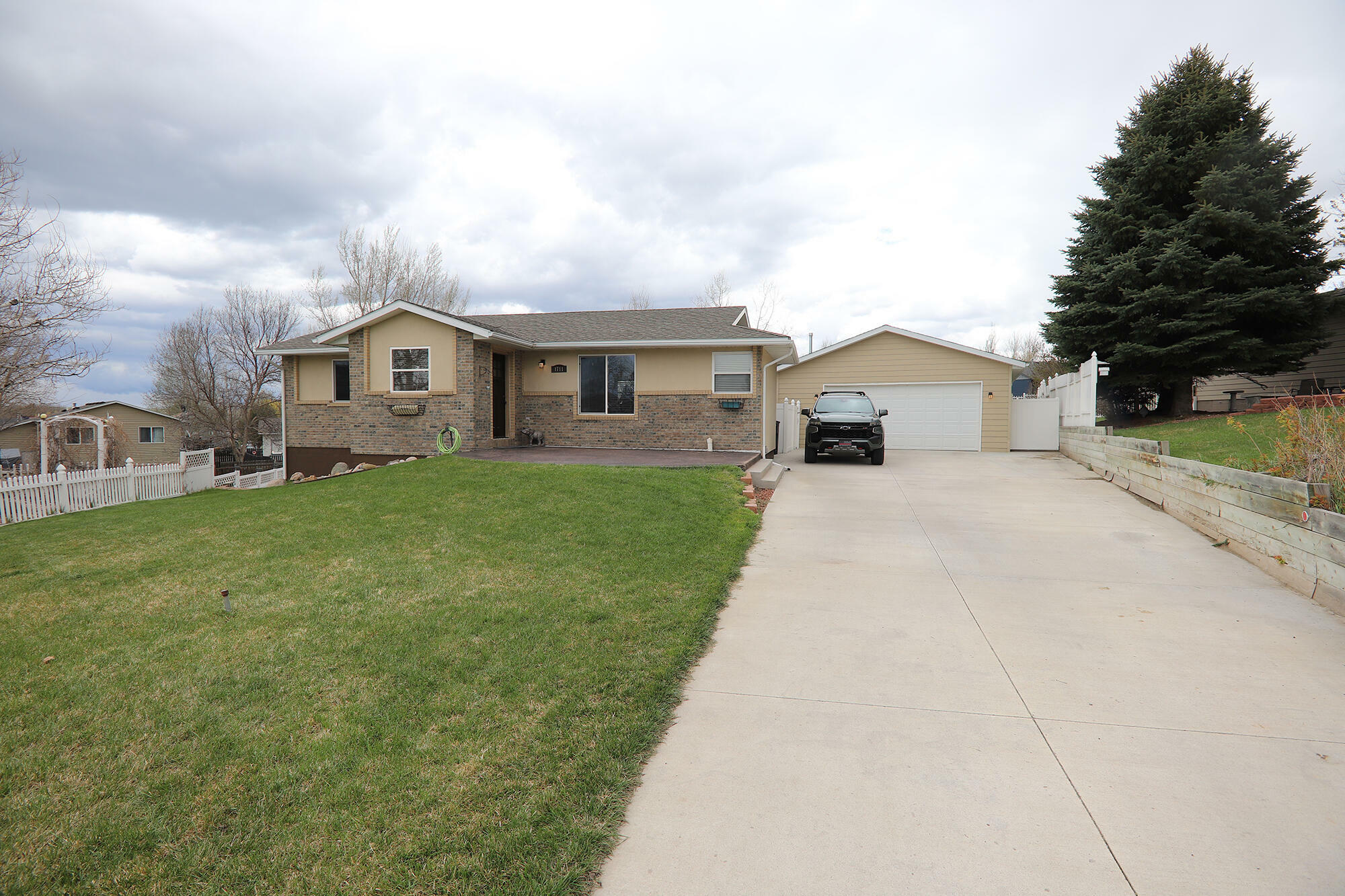 Property Photo: 1711 North Heights Terrace WY 82801