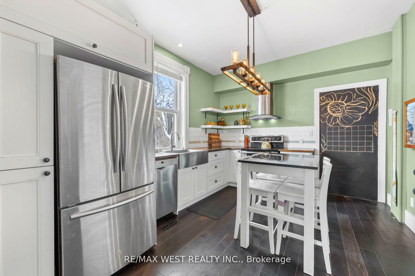 Photo de la propriété: 40 Regent Street W ON K0L 2H0