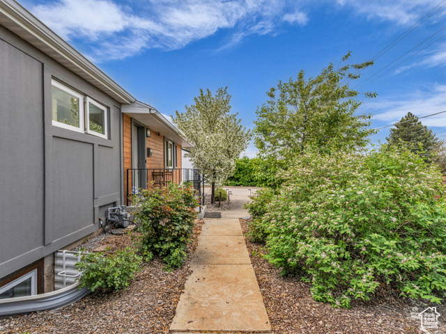 Property Photo: 3133 S 2700 E UT 84109