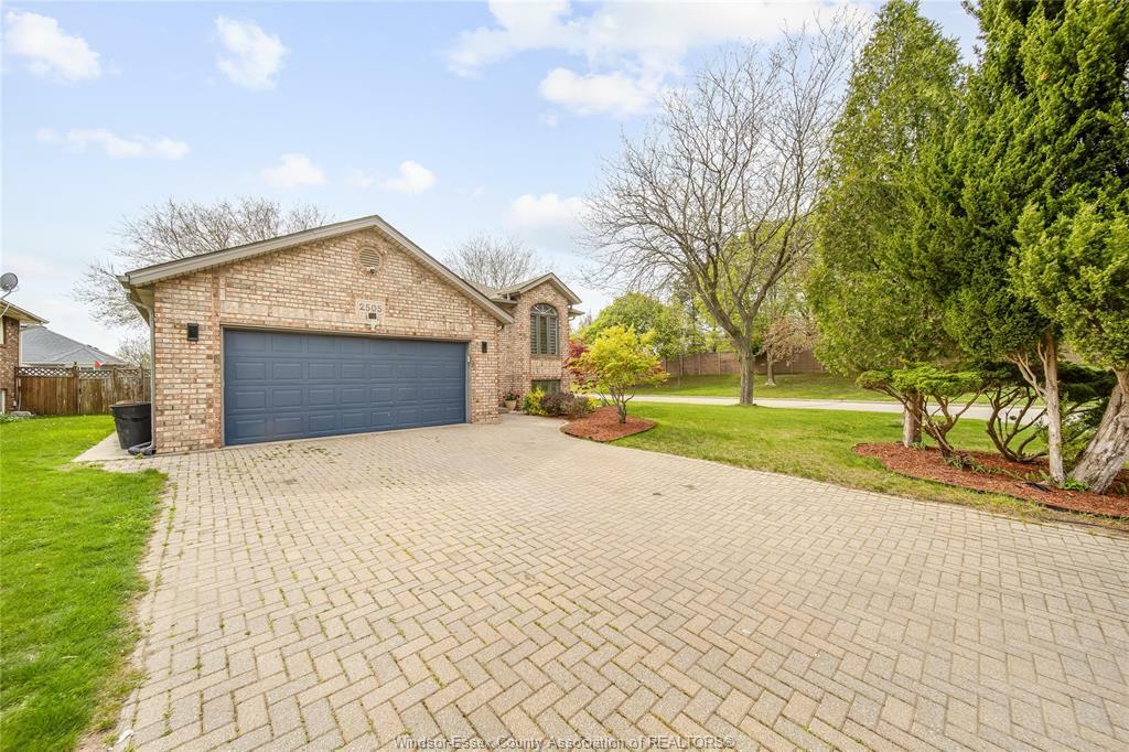 Property Photo: 2505 St Clair Avenue ON N9E 4L9