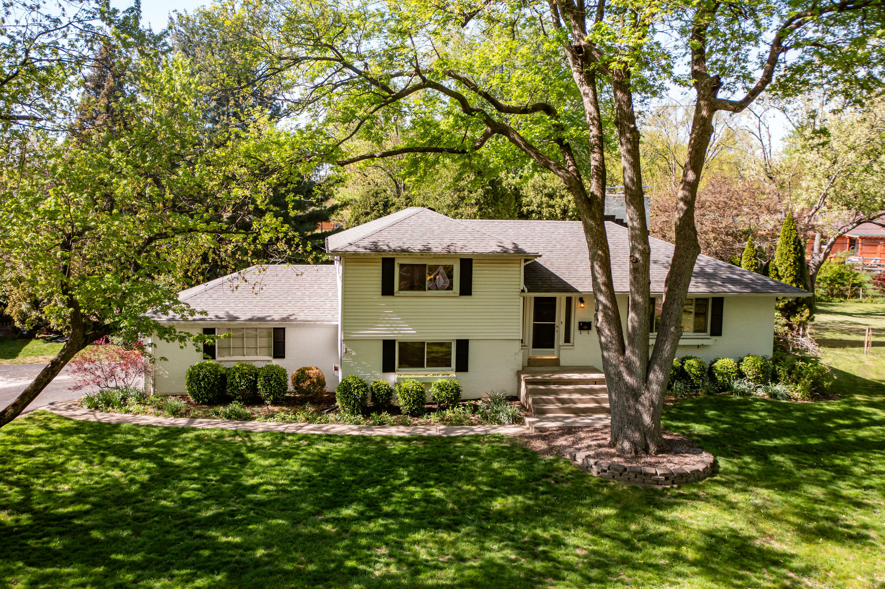 101 Enid Avenue  Kettering OH 45429 photo