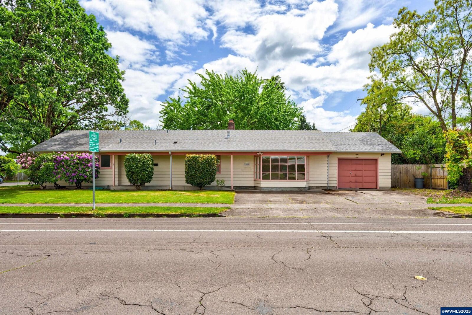 Property Photo:  1110 NW Garfield Av  OR 97331 