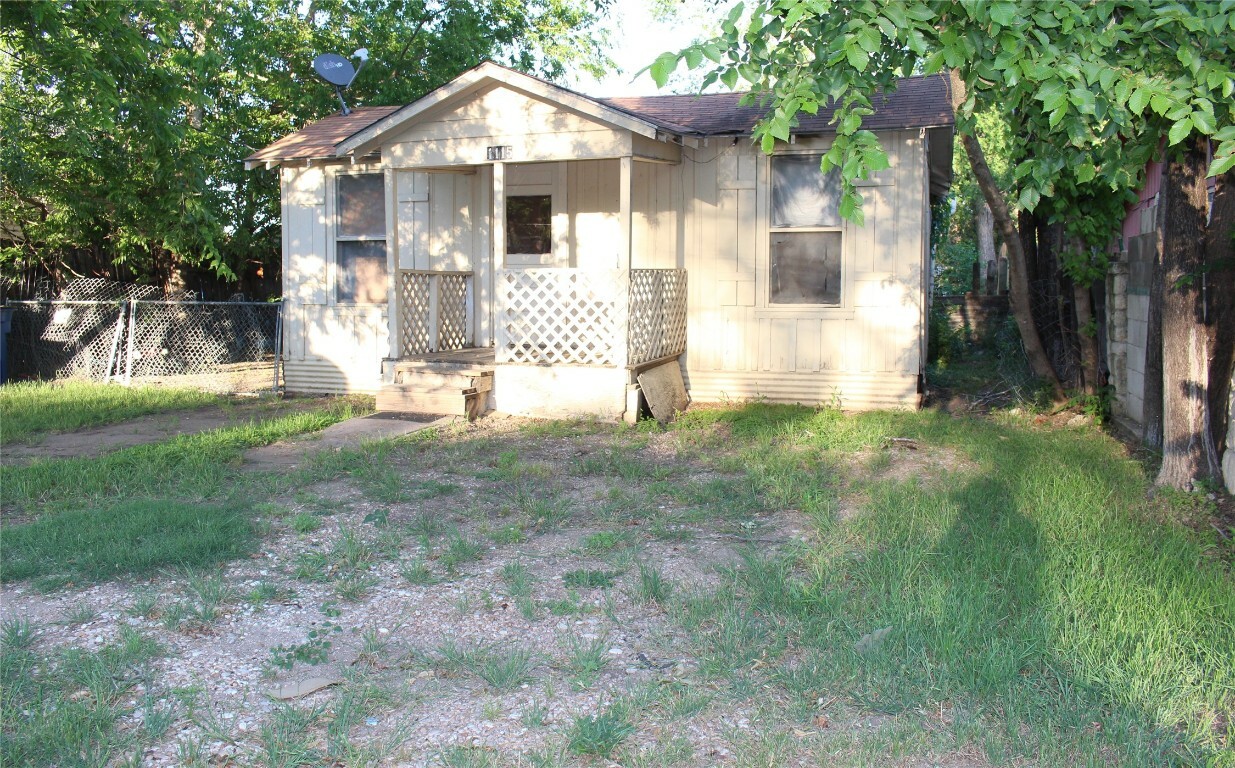 1115 Ebert Avenue D  Austin TX 78721 photo
