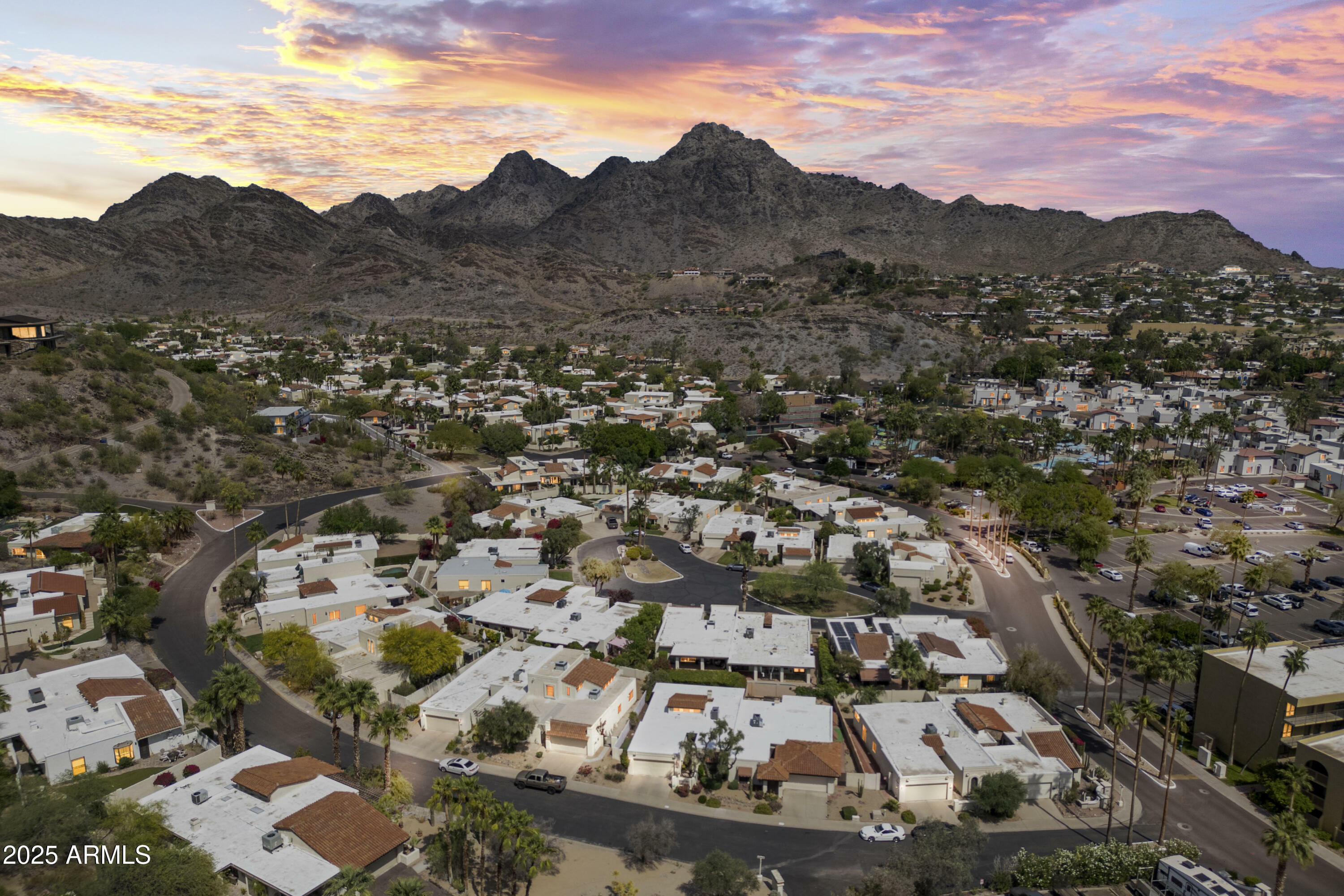 Property Photo: 7714 N 17th Place AZ 85020