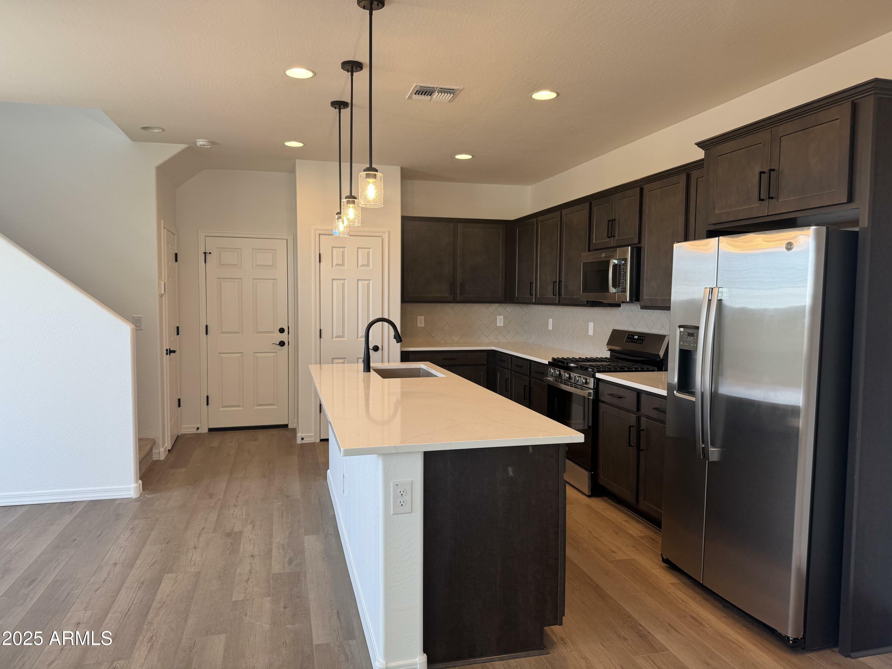 Property Photo: 1205 W Sparrow Drive AZ 85140