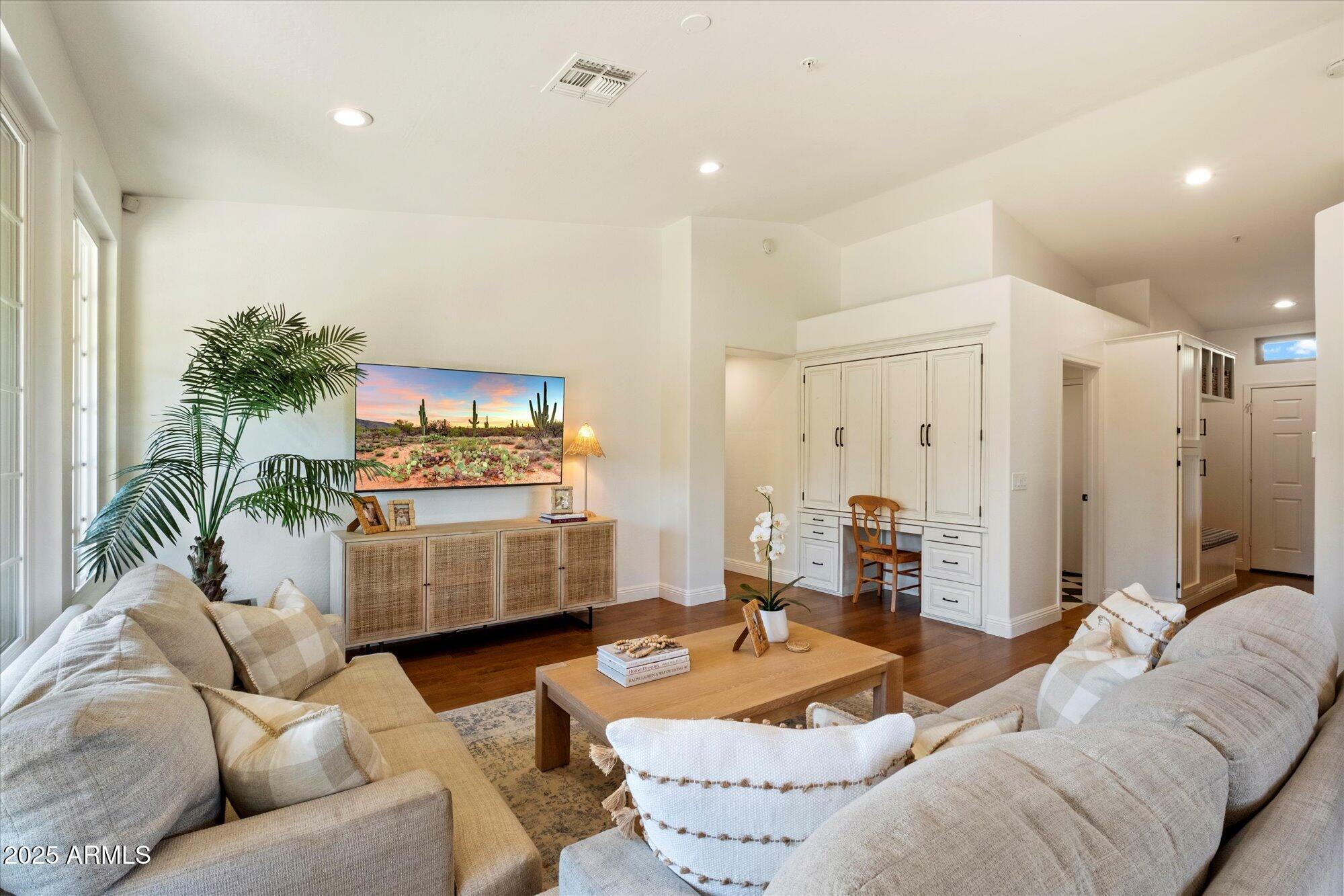 10239 E Salt Bush Drive  Scottsdale AZ 85255 photo