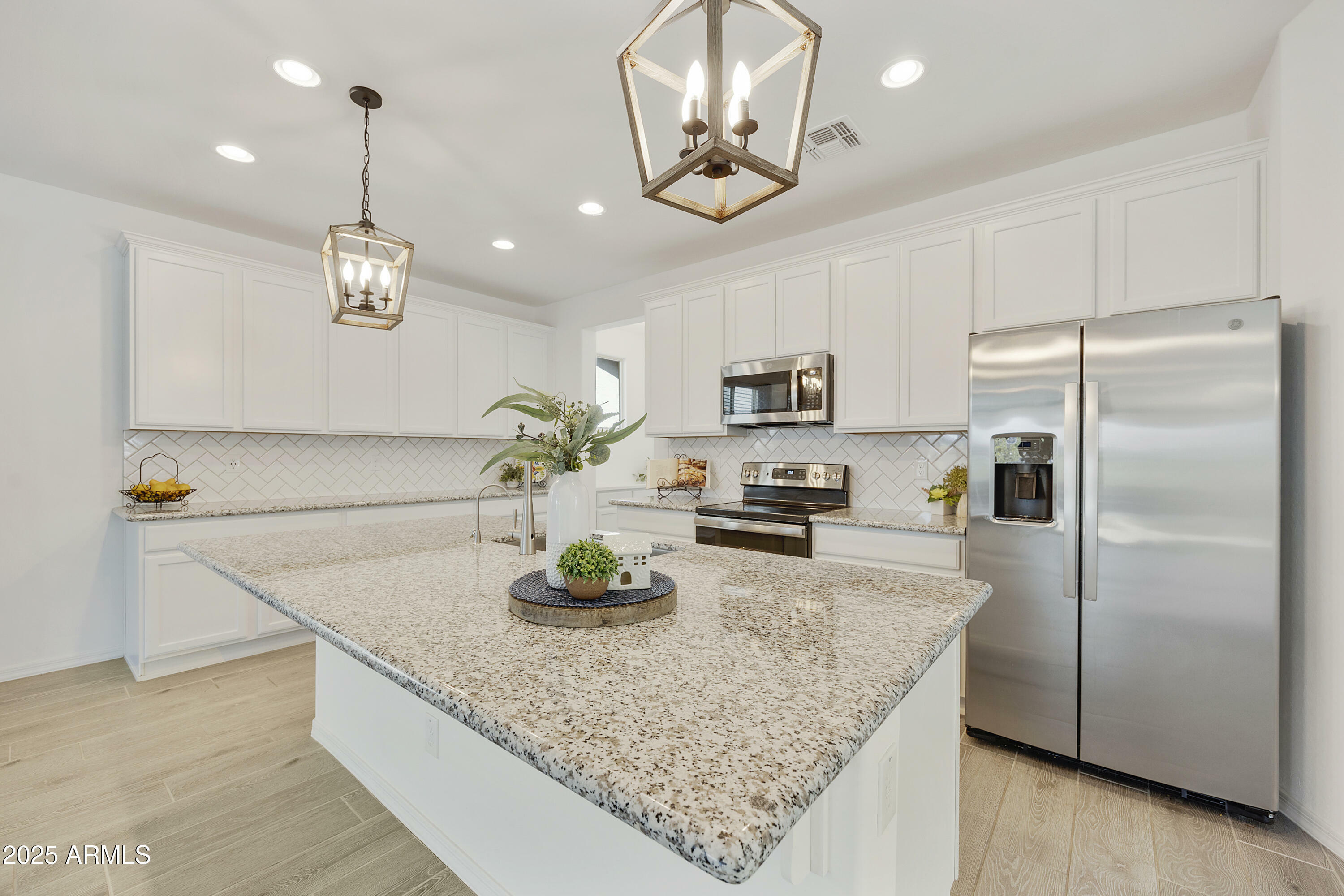 Property Photo: 5854 S Del Rancho -- AZ 85212