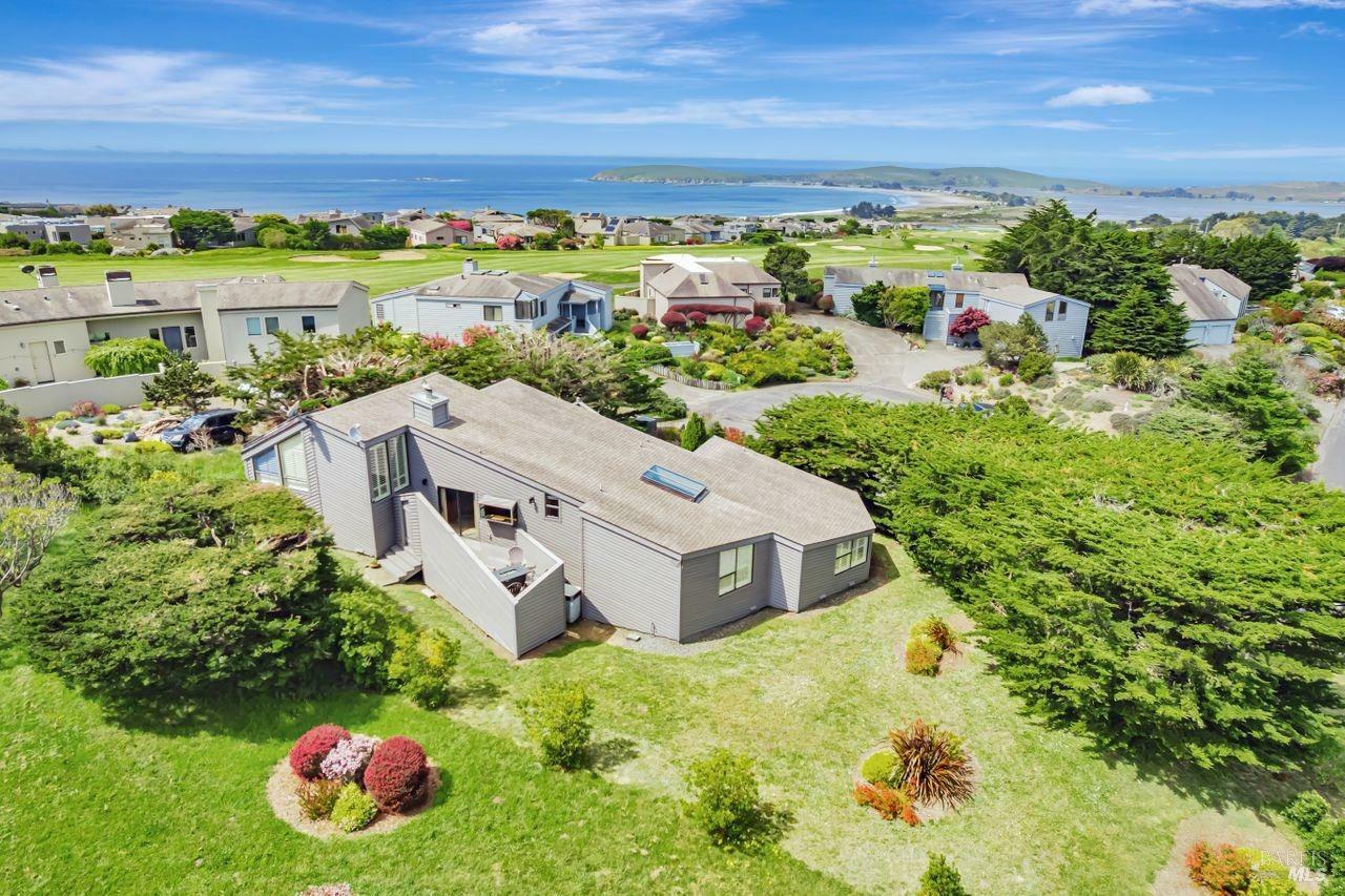 Property Photo: 102 Widgen Court CA 94923