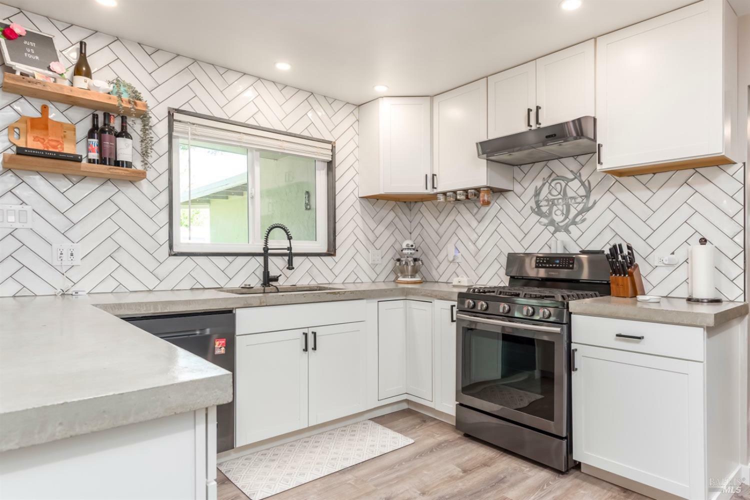265 Juniper Street  Vacaville CA 95688 photo