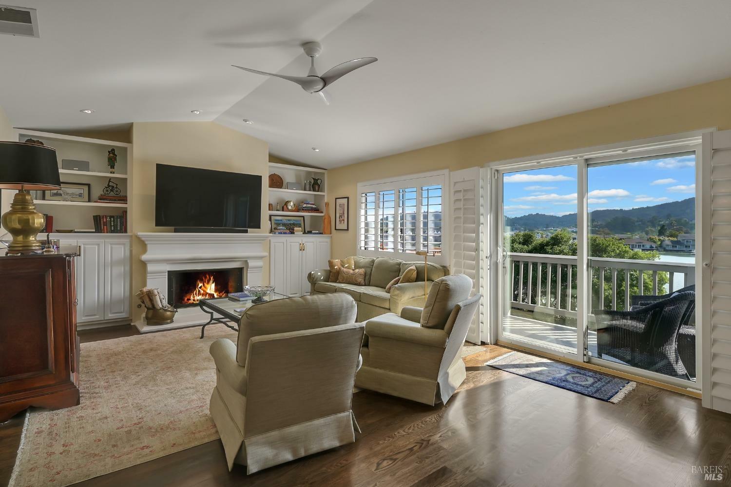 Property Photo: 38 Drakes View Circle CA 94904