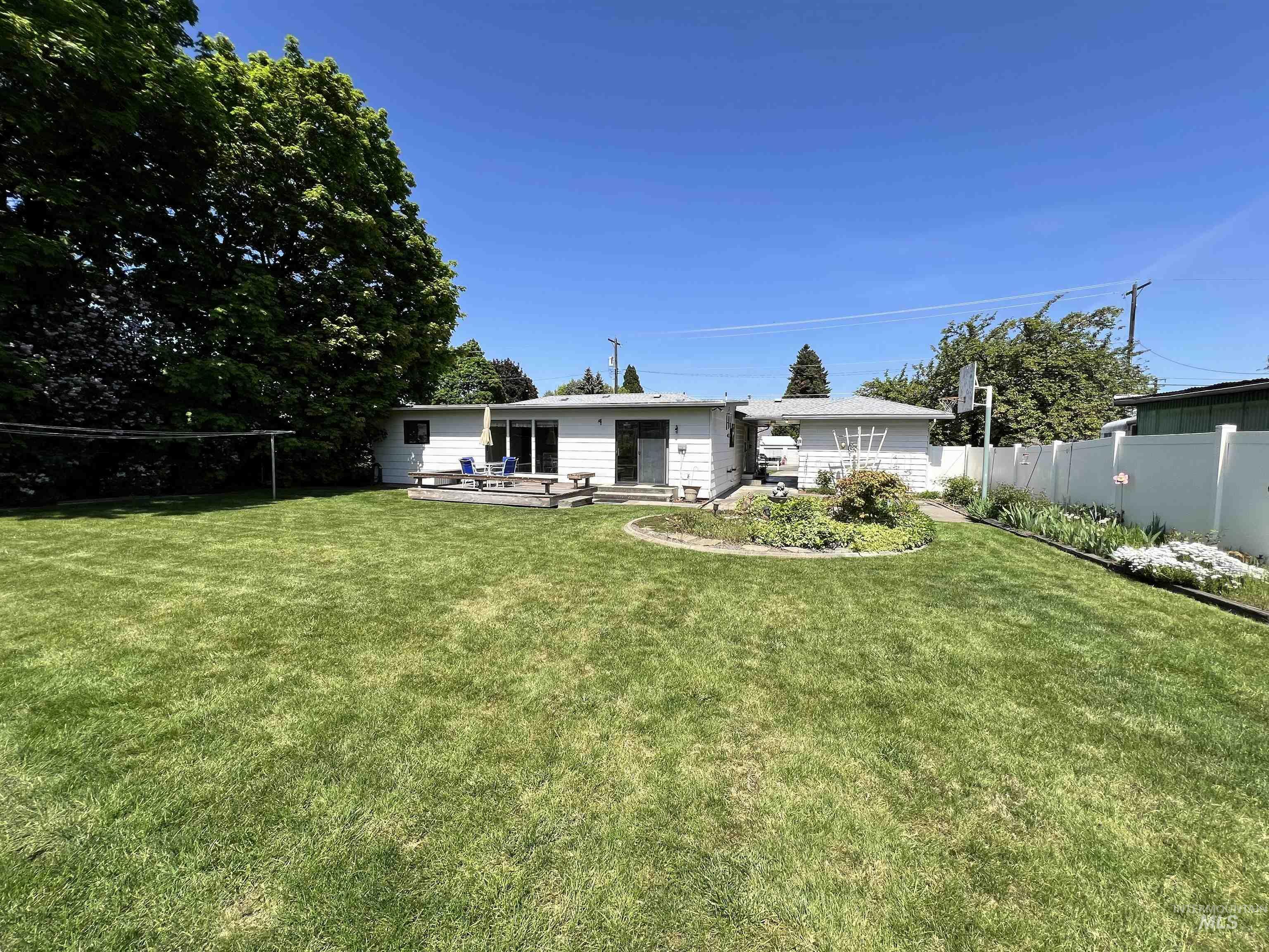 Property Photo: 416 Preston Ave ID 83501