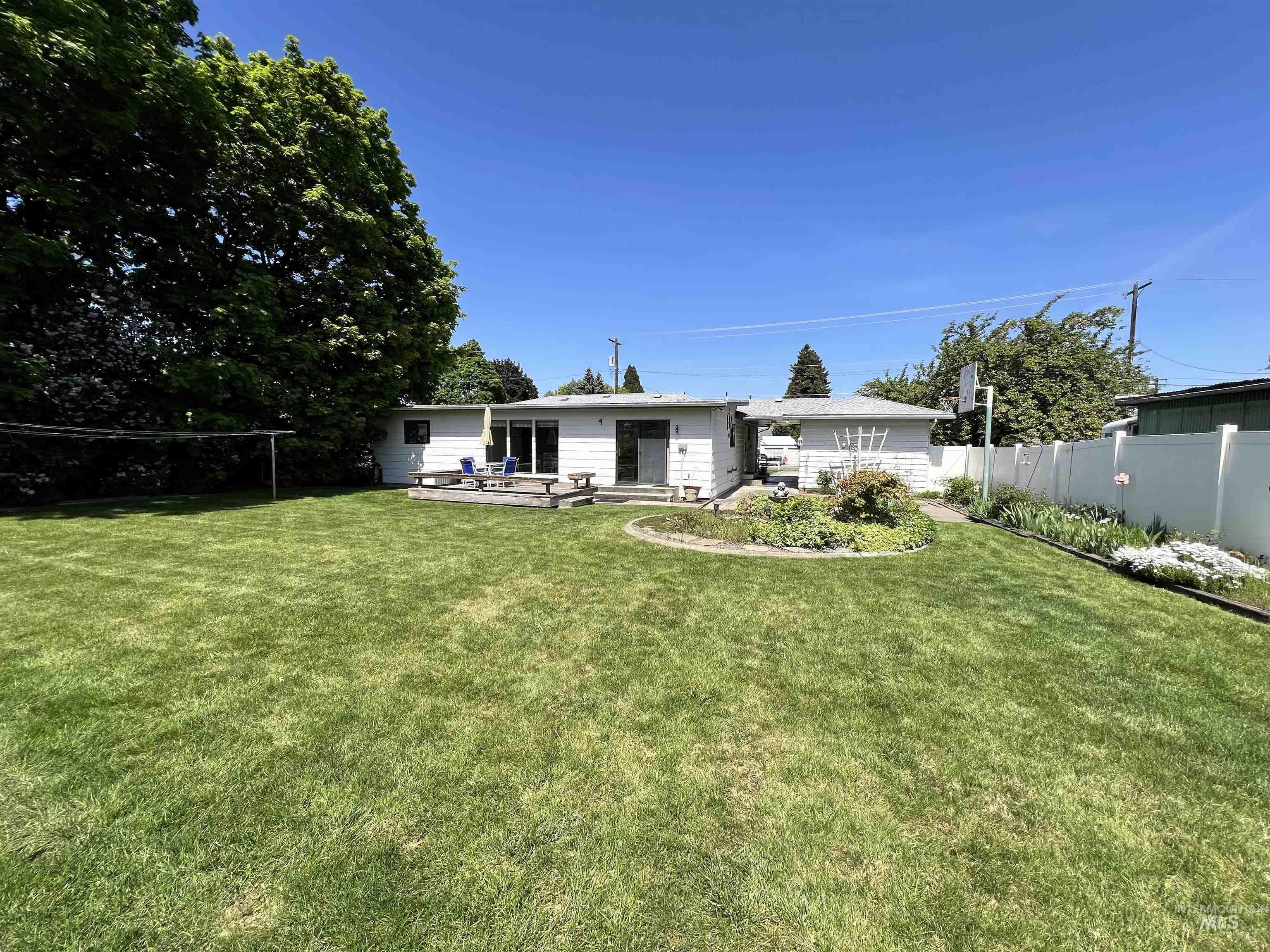 Property Photo: 416 Preston Ave ID 83501