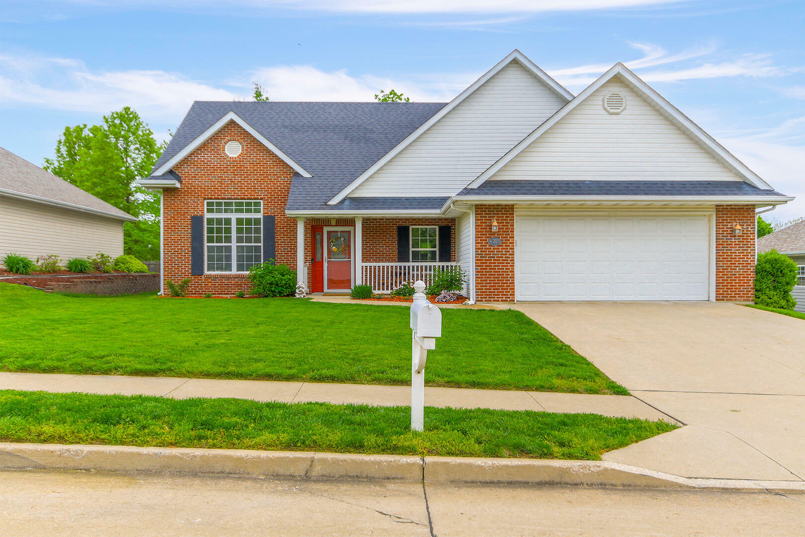 4705 Shale Oaks Ave  Columbia MO 65203 photo