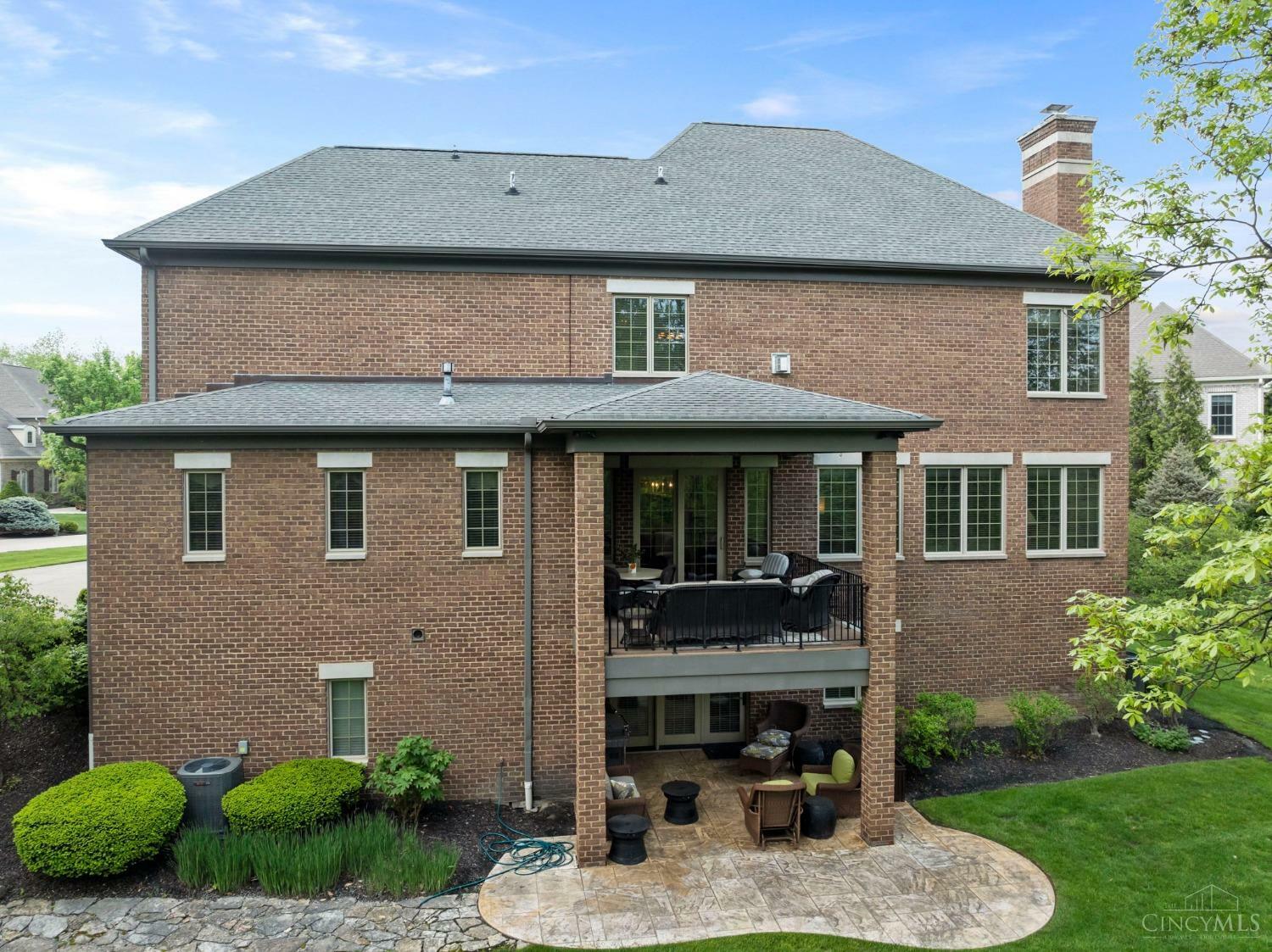 Property Photo: 8646 Woodland Point OH 45040