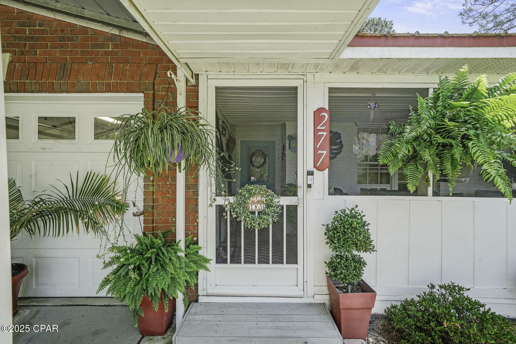 Property Photo: 277 Country Club Road FL 32456