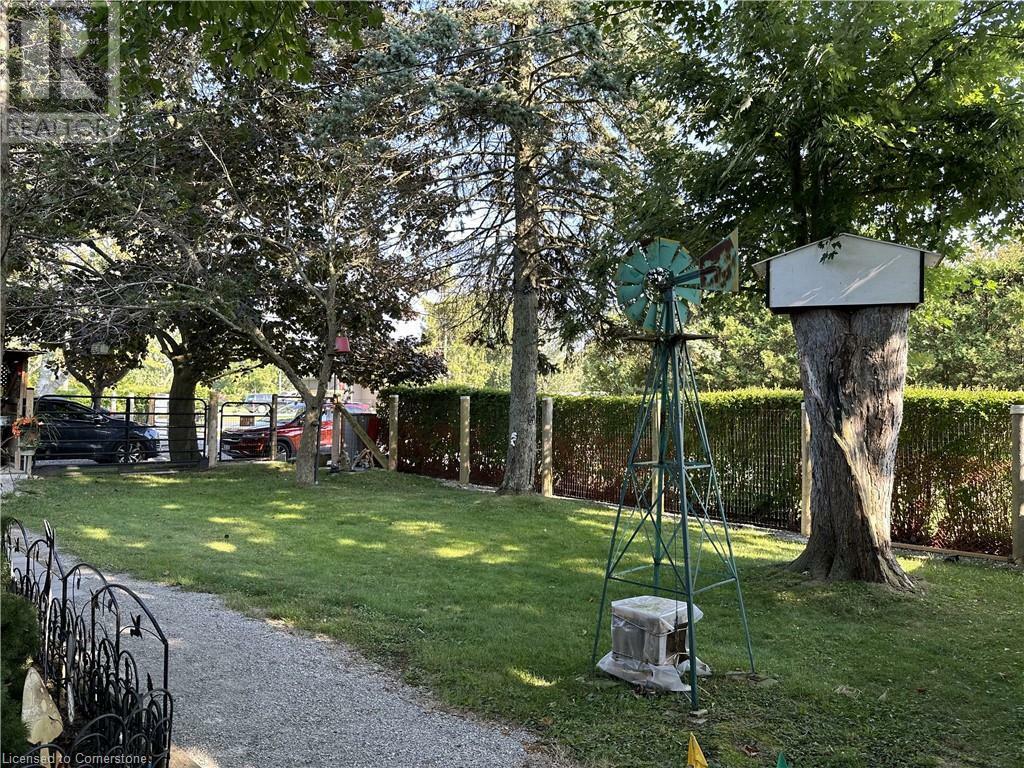 Property Photo: 33 Vaughan Drive ON N0A 1N3