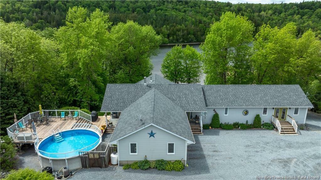 Photo de la propriété: 15 Belleview Court NB E5N 2B4