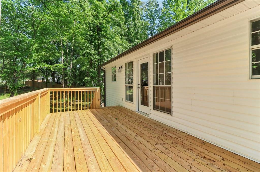 Property Photo: 7160 Royston Way GA 30028