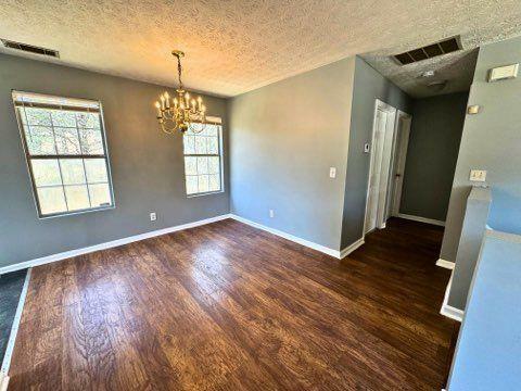 Property Photo: 4233 Viewpoint Lane GA 30294