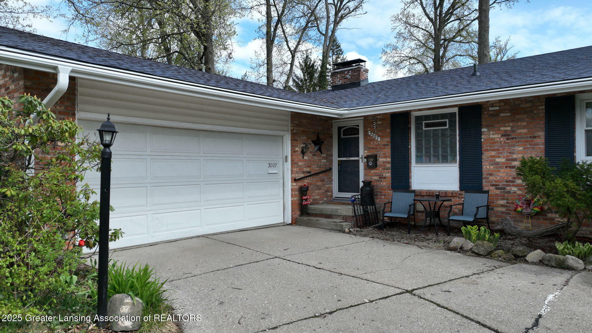 Property Photo: 3007 Cooley Drive MI 48911