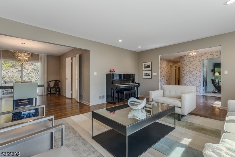 Property Photo: 1381 Outlook Dr NJ 07092