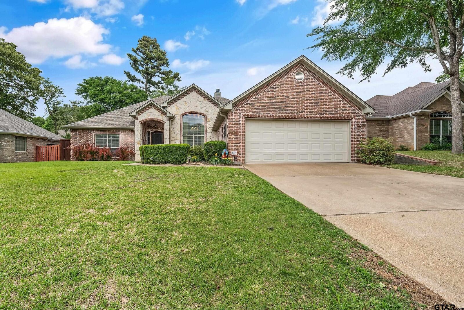 Property Photo: 3972 Chapel Woods Blvd TX 75707