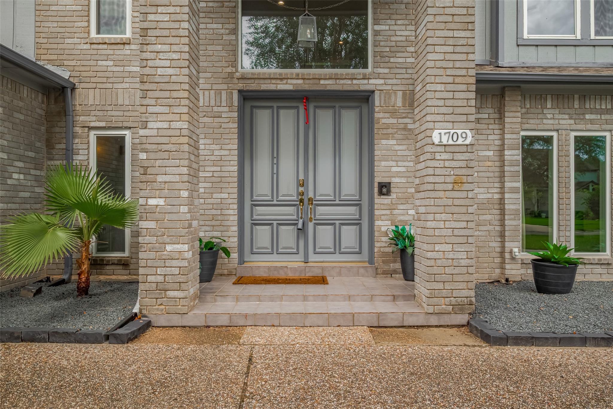 Property Photo:  1709 Coles Farm Drive  TX 77478 