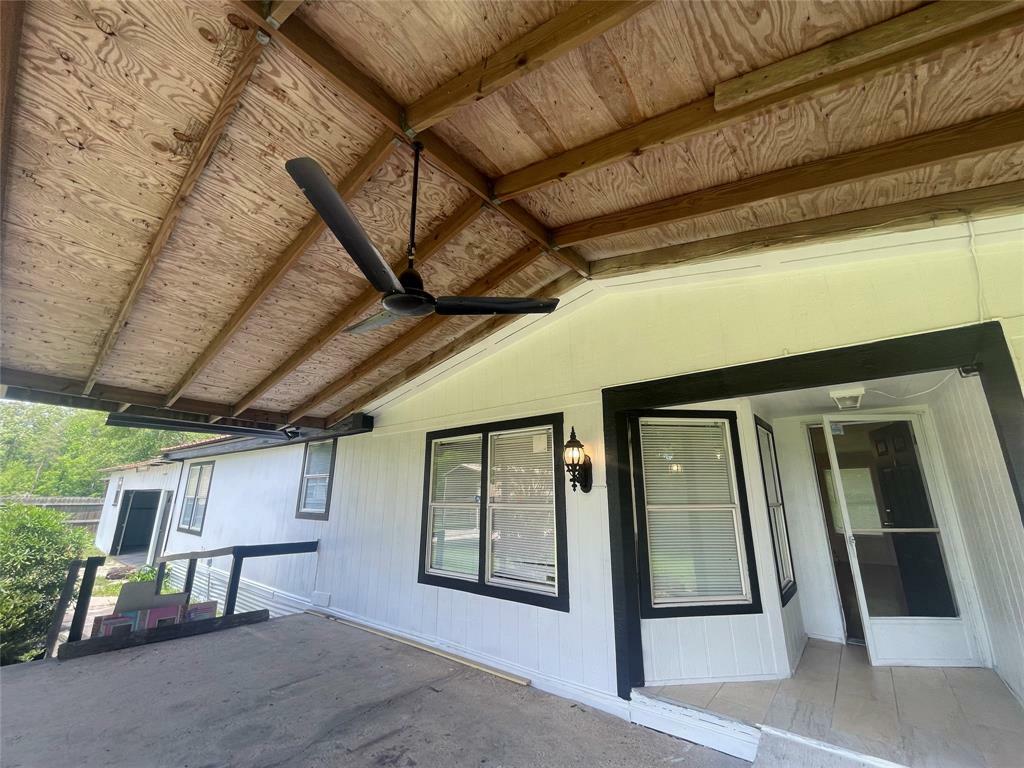 Property Photo: 18733 Deer Glen Drive TX 77302