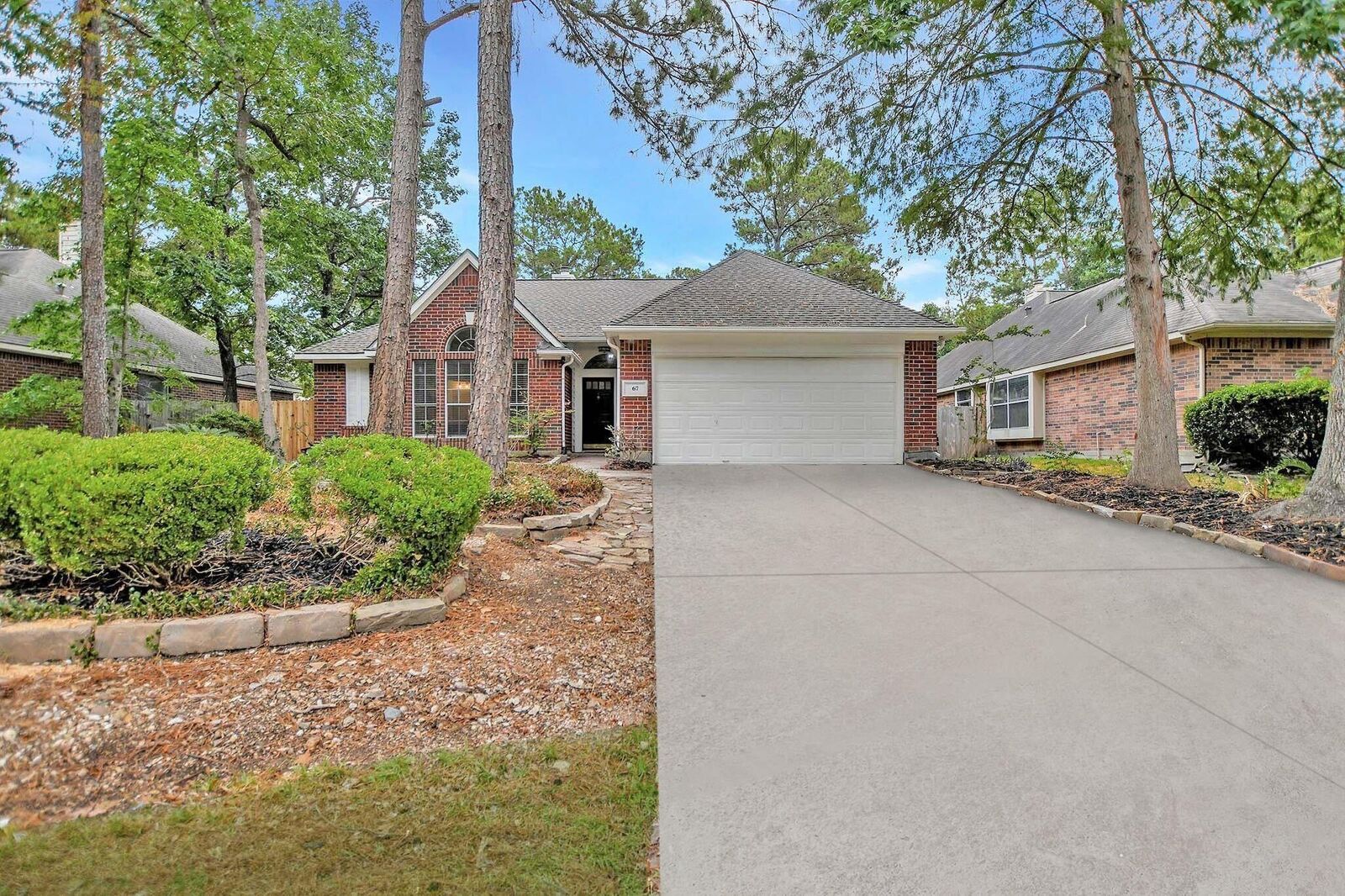 Property Photo:  67 N Winterport Circle  TX 77382 
