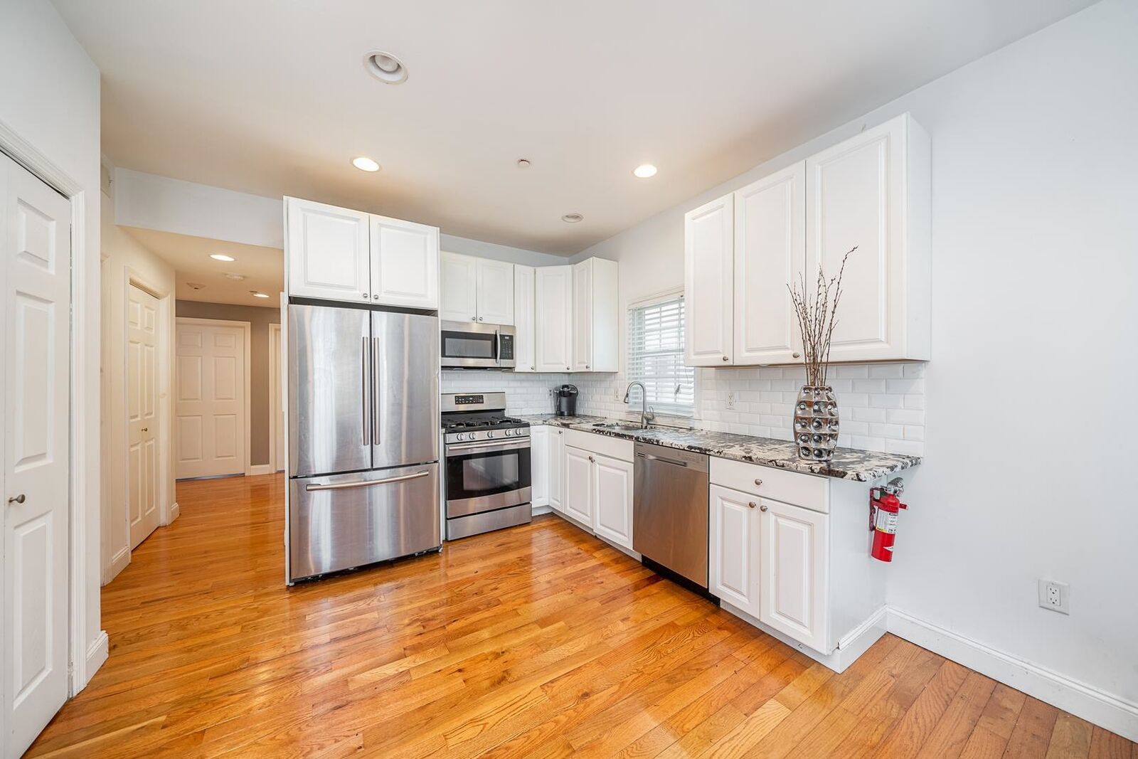 Property Photo:  44 Bryant Ave 3  NJ 07306 