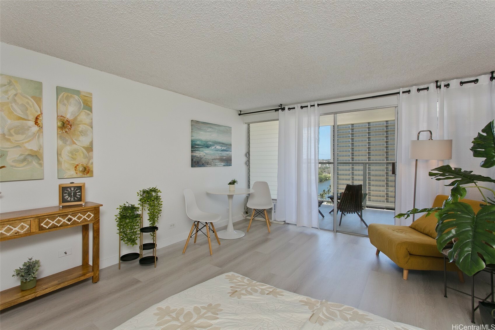 445 Seaside Avenue 1615  Honolulu HI 96815 photo