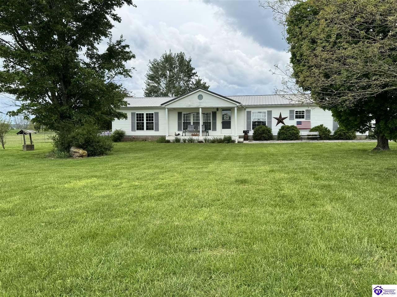 Property Photo: 338 Highway 2781 KY 40146