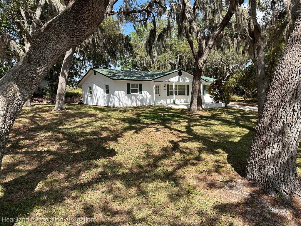 Property Photo: 82 Lake Byrd Boulevard FL 33825