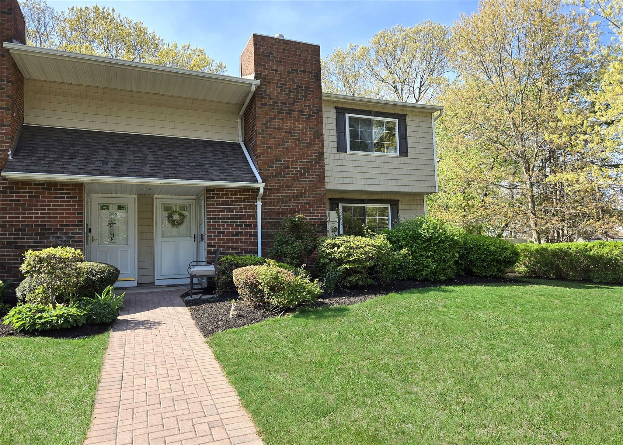 Property Photo: 225 Lake Pointe Circle 1 NY 11953