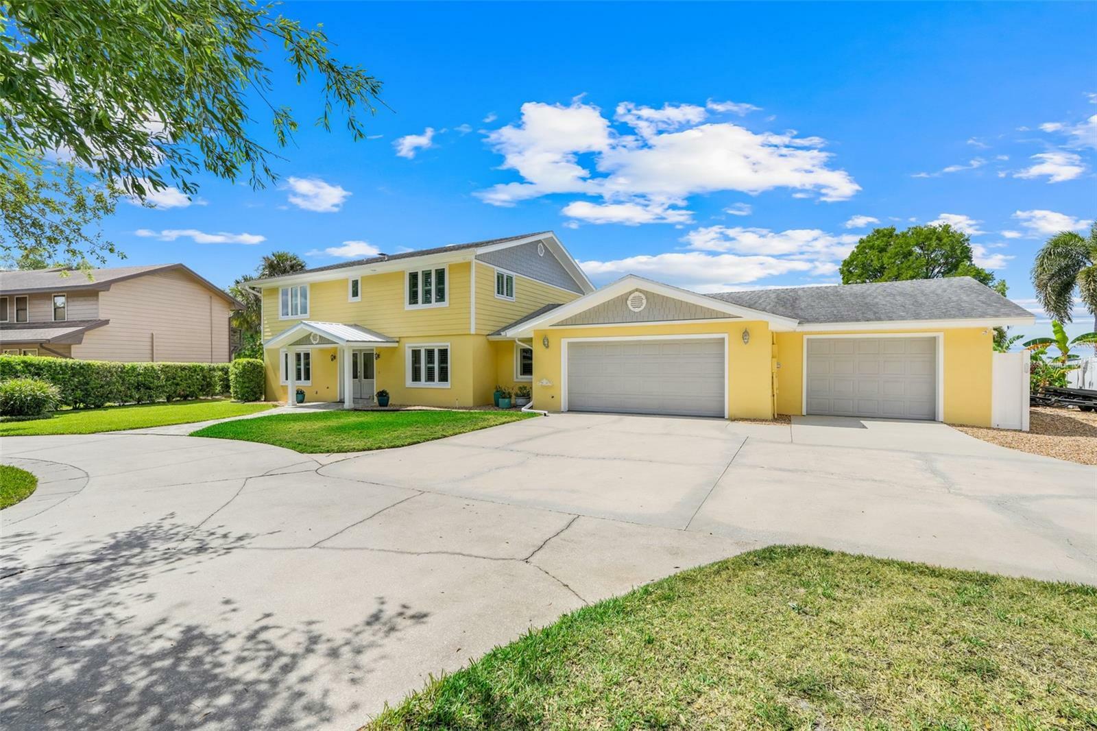 Property Photo: 5224 Saint Regis Place FL 32812