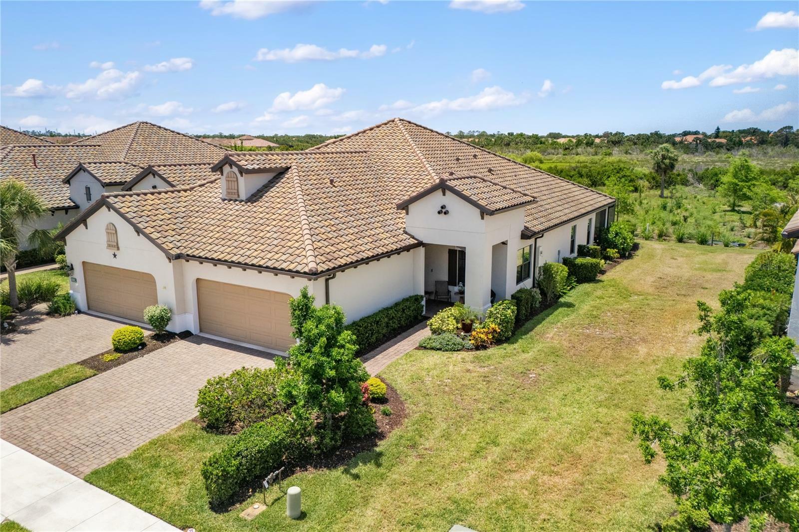 Property Photo: 11125 McDermott Court FL 34223