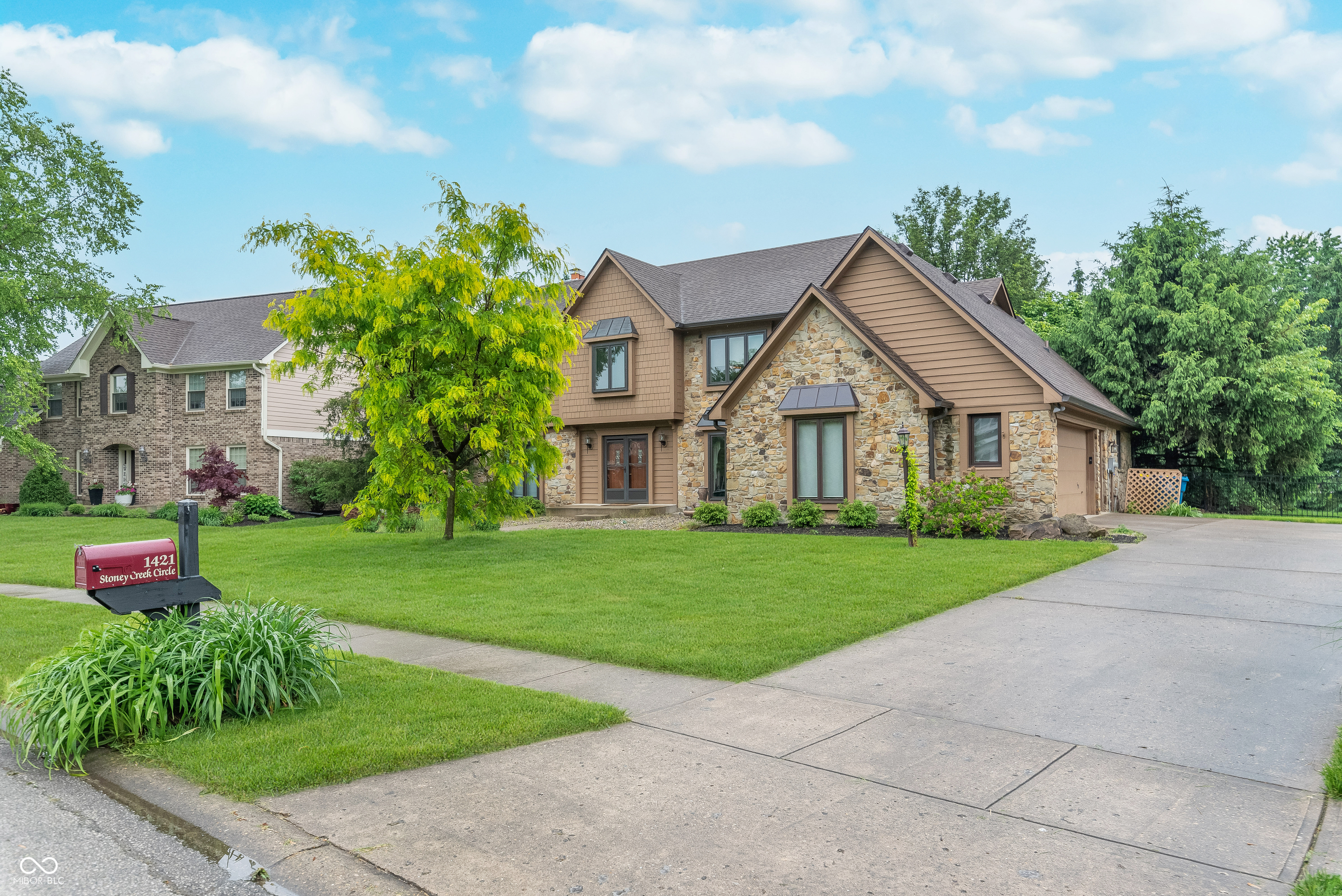 Property Photo: 1421 Stoney Creek Circle IN 46032