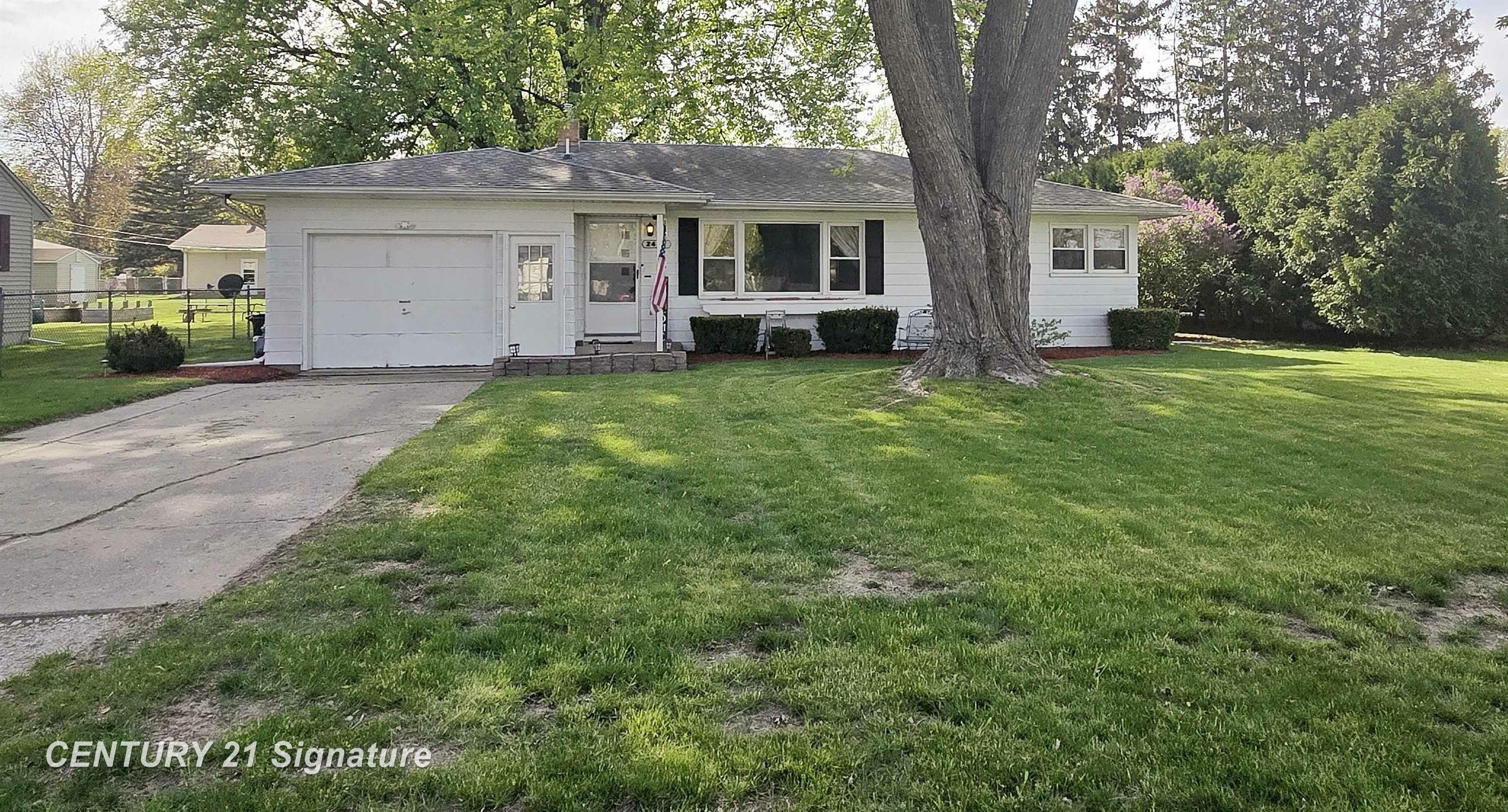 Property Photo: 2411 David Street MI 48603