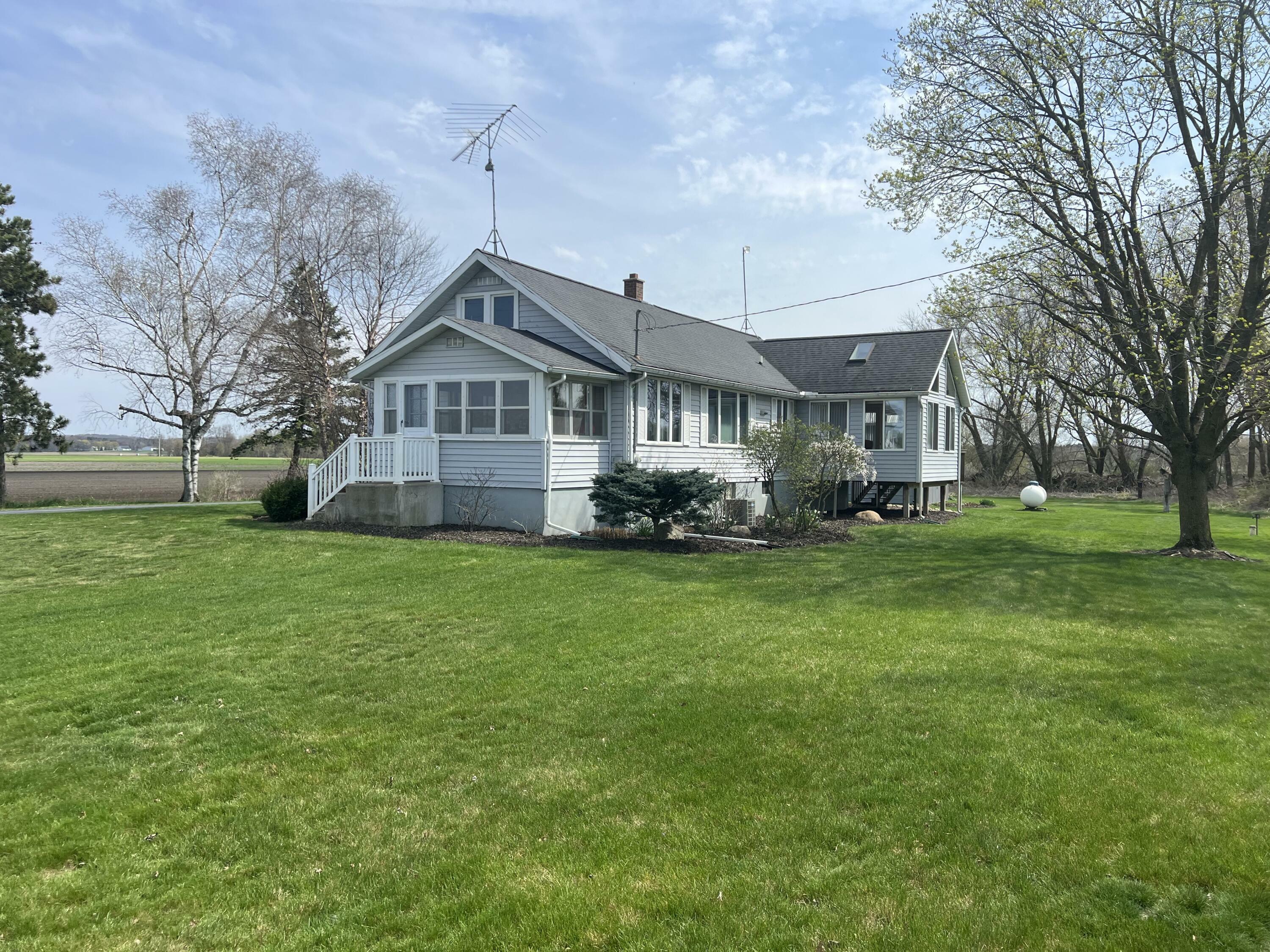 Property Photo: 4614 E 120th Street MI 49327
