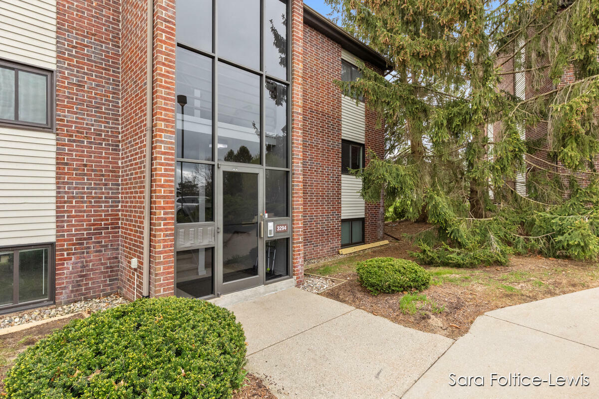 Property Photo: 3294 Devonwood Drive NE MI 49525